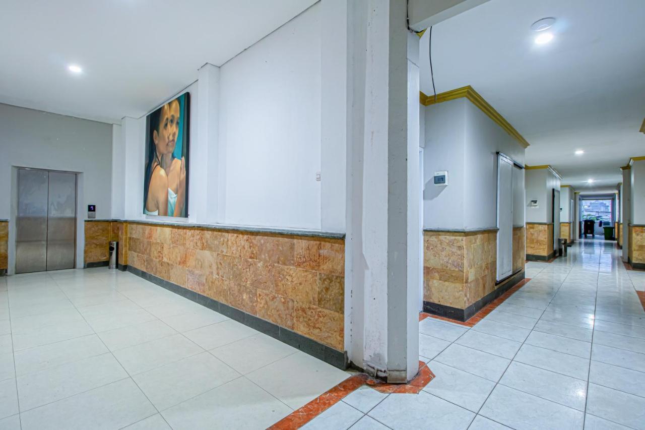 De 80's Genteng Ijo Jakarta Buitenkant foto
