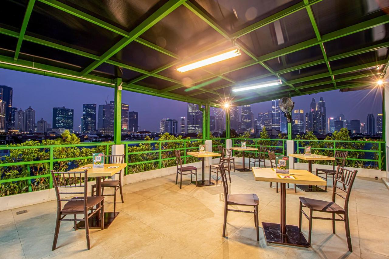 De 80's Genteng Ijo Jakarta Buitenkant foto